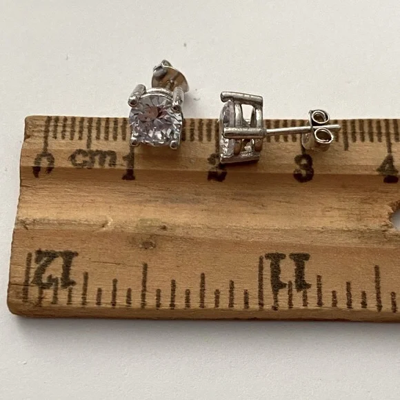 925 Silver 6mm cz cubic zirconia stunning earrings - Picture 2 of 4